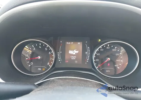 2020 Jeep Compass Latitude 4X4 z USA, uszkodzony, nr VIN 3C4NJDBB5LT165235